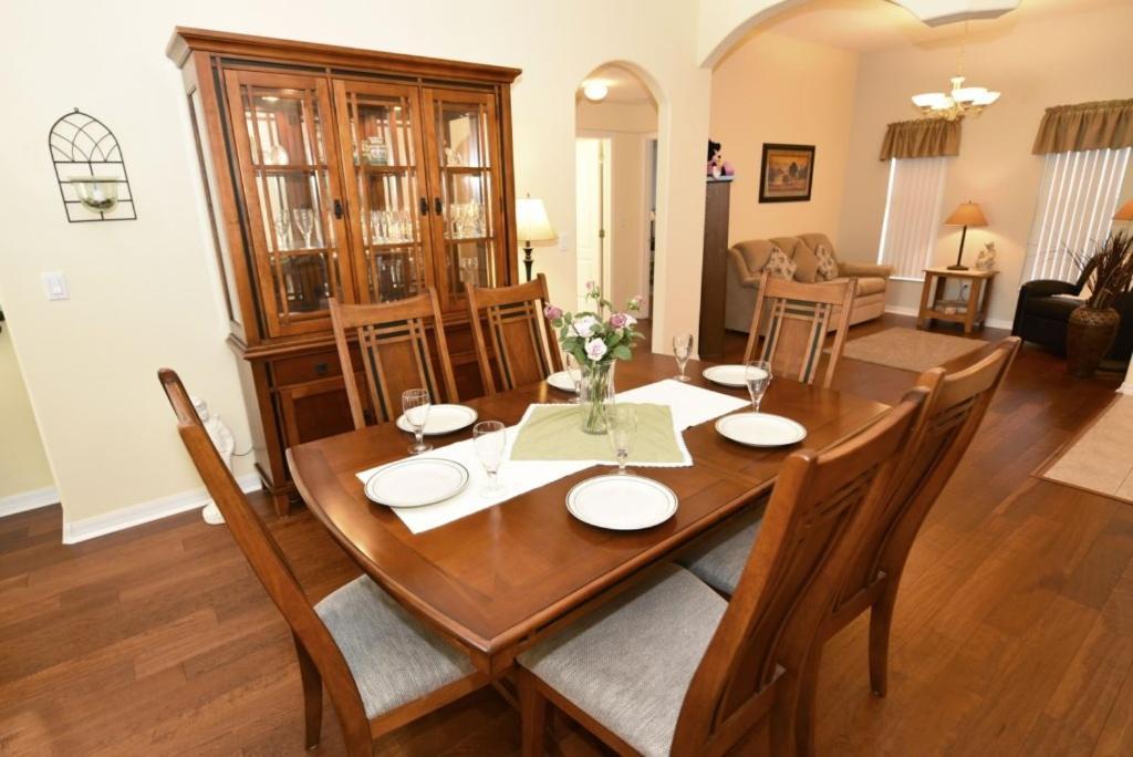 Casa de férias Lakeside 4-bed Pool At Sol Kissimmee